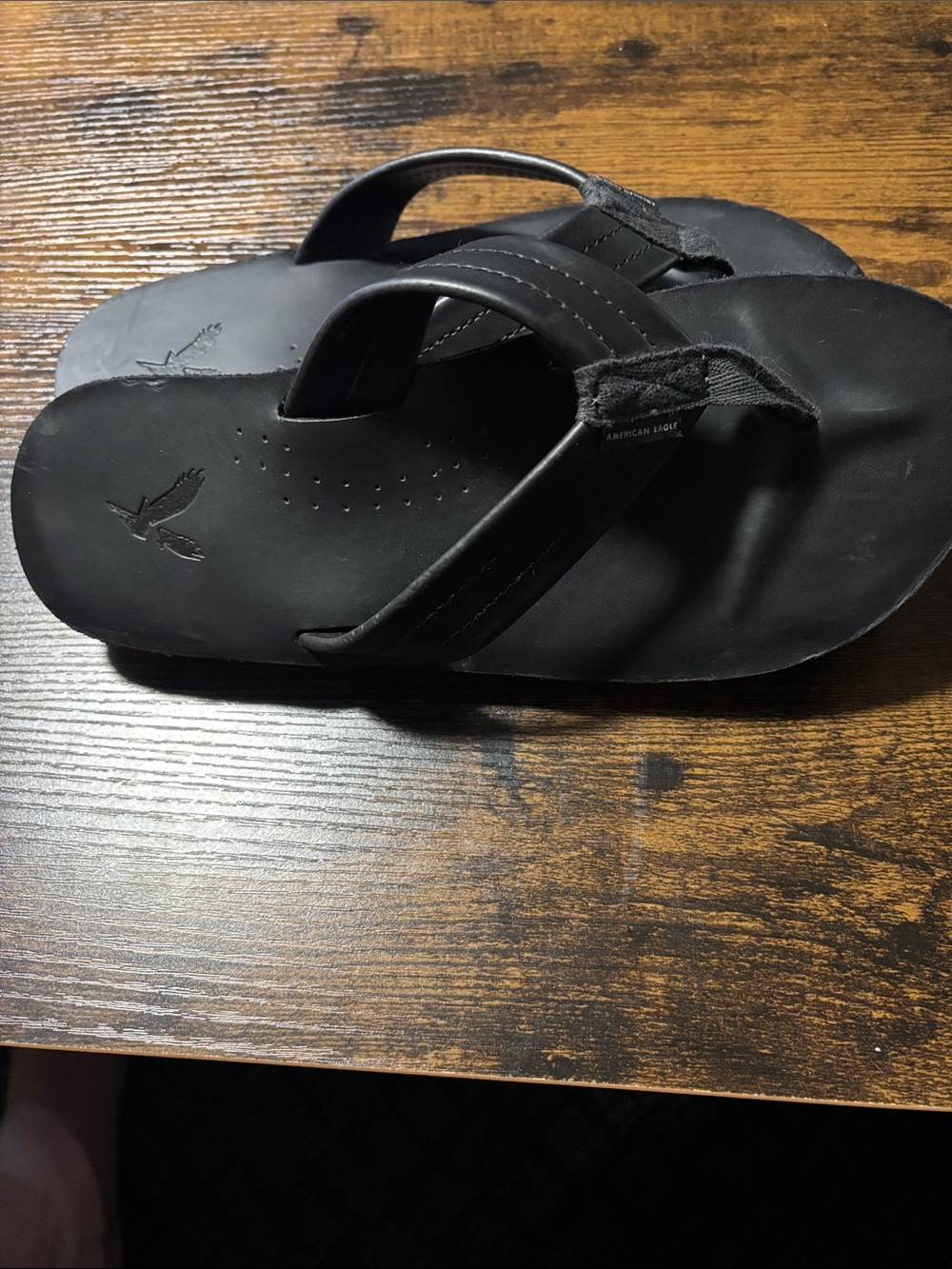 American Eagle Outfitters Black Men's Leather Flip Flops - Picture 4 of 5